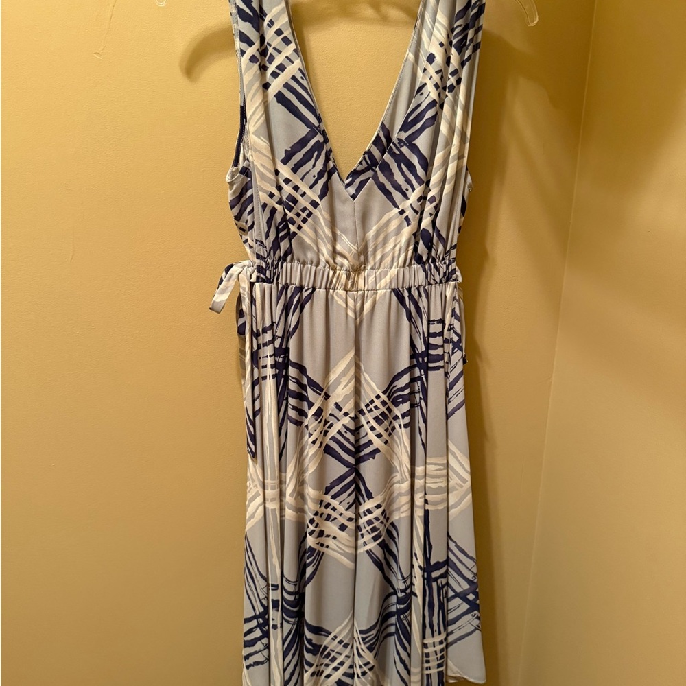 BCBGMaxAzria Navy and White Backless Dress